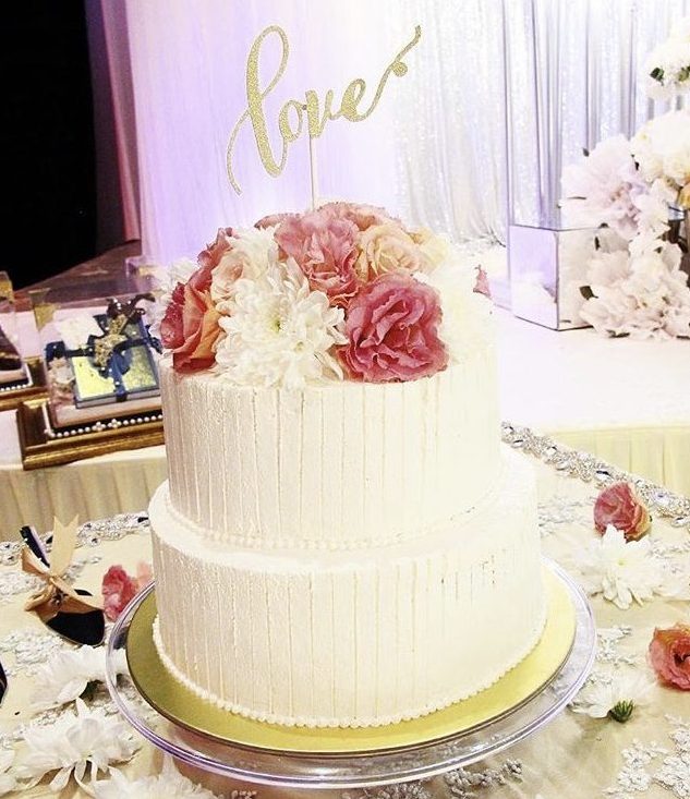 Wedding Cake 25